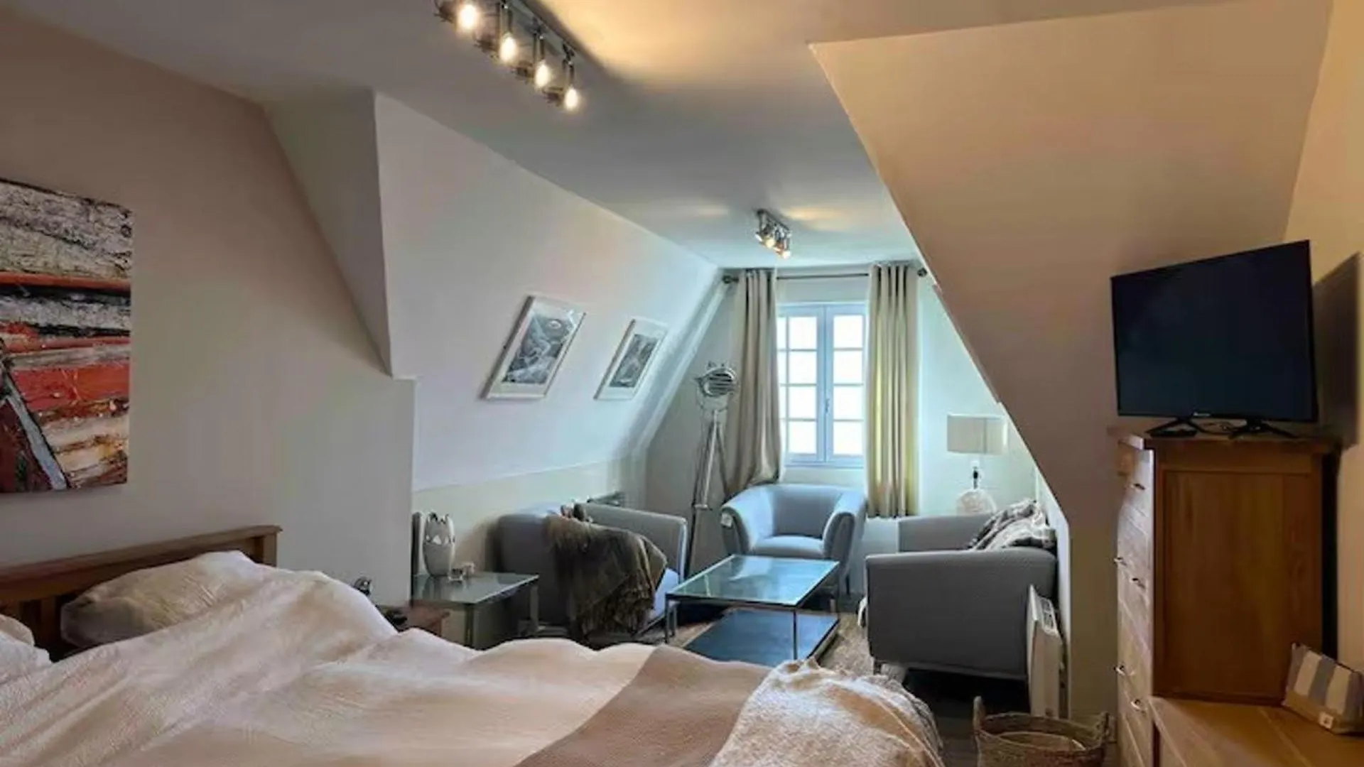 Holiday home 5 Bed-Sleeps 9-Sea View-Beach-Free Parking Plozevet France