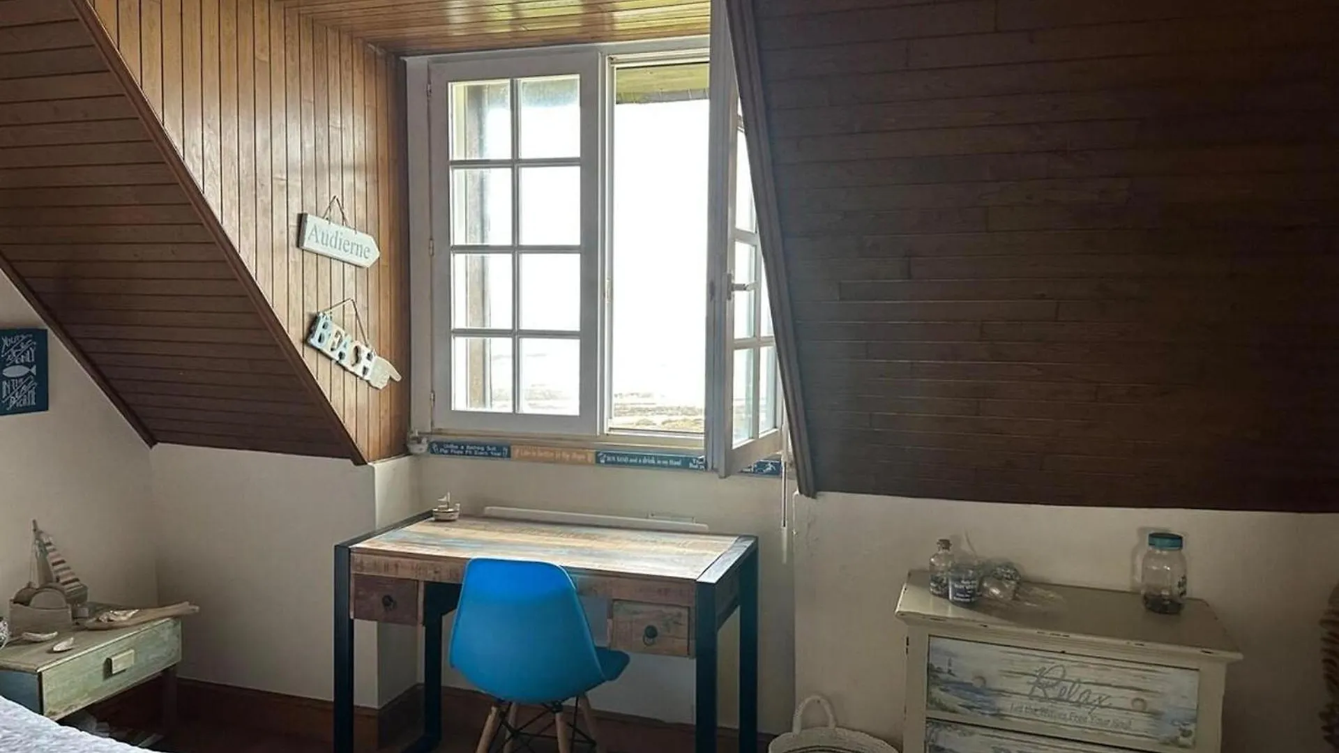 5 Bed-Sleeps 9-Sea View-Beach-Free Parking Plozevet Holiday home